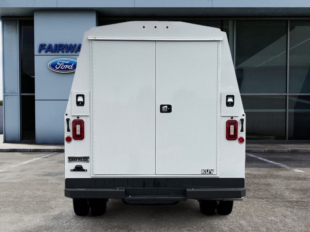 2024 Ford E-Series Cutaway Base - Photo 7