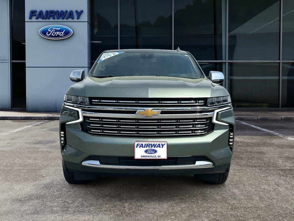 2023 Chevrolet Suburban Premier photo 3