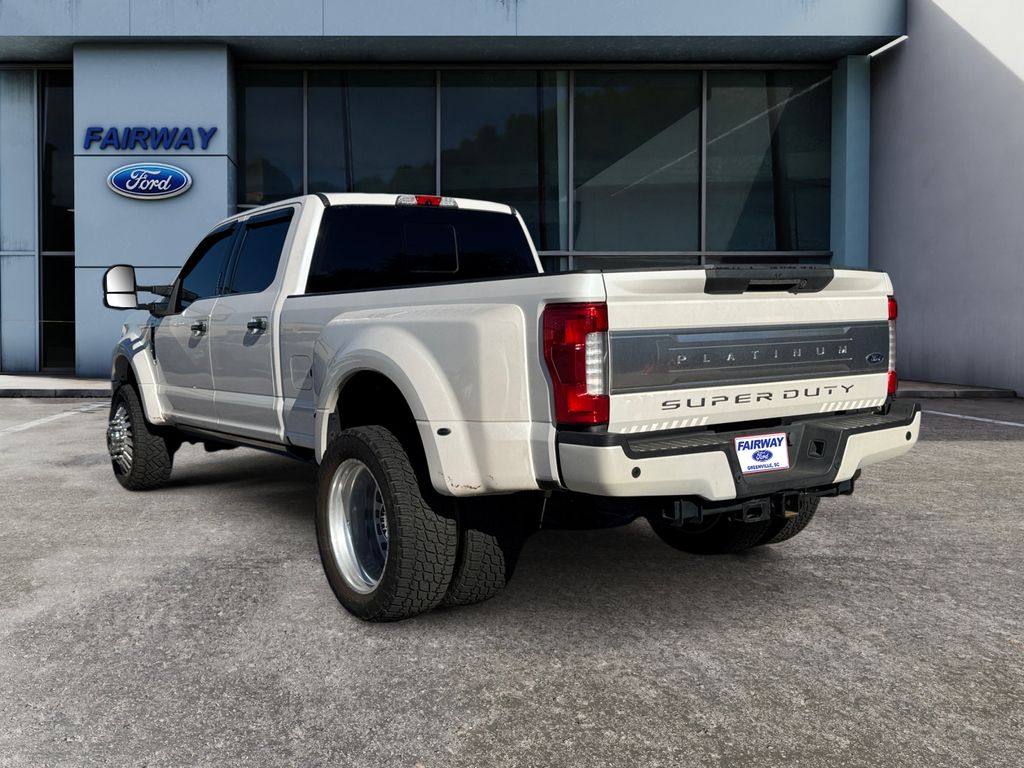 2019 Ford F-450 Platinum photo 4
