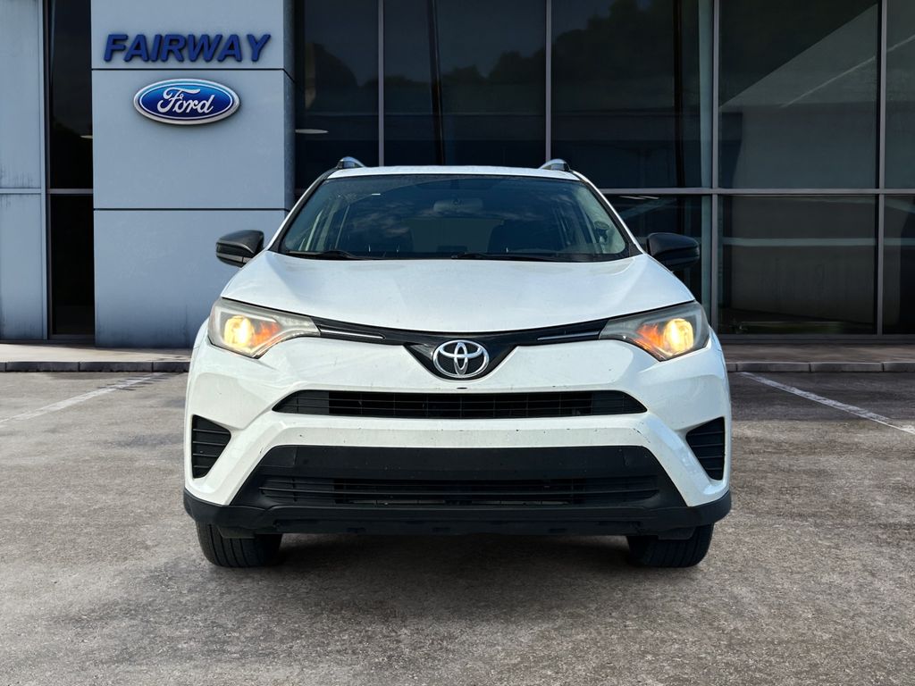 2016 Toyota RAV4 photo 3