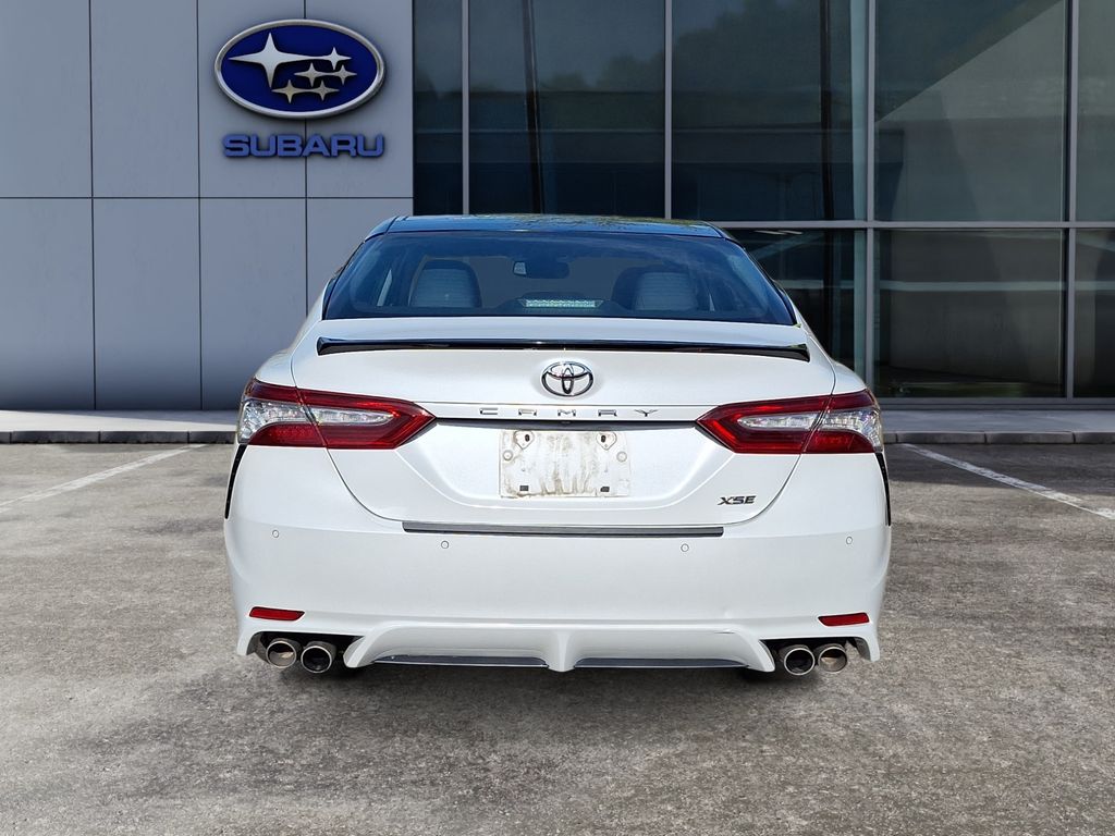 2018 Toyota Camry XSE photo 5