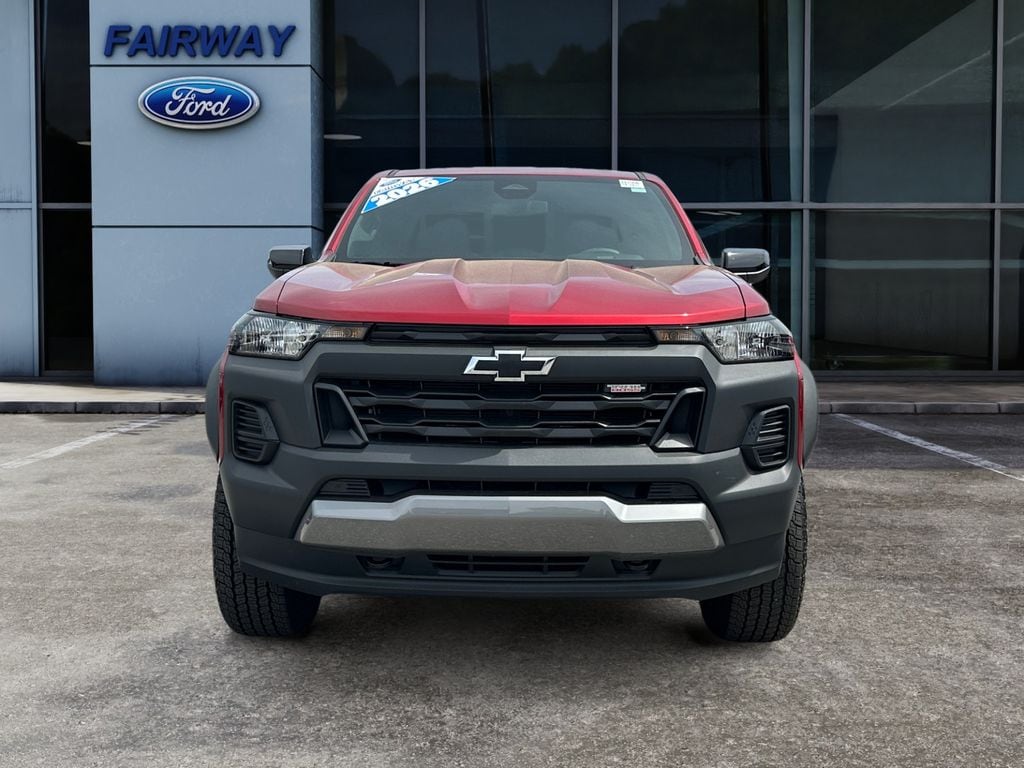 2026 Chevrolet Colorado Trail Boss photo 3