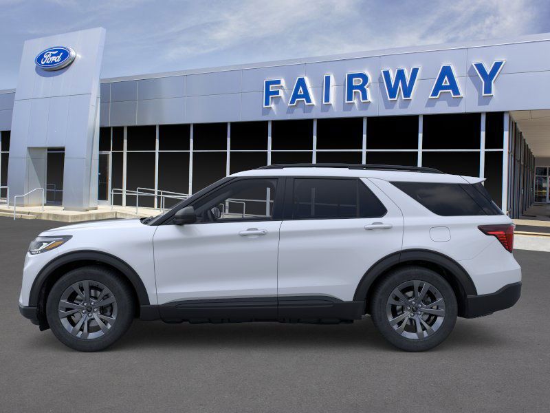 2026 Ford Explorer photo 3