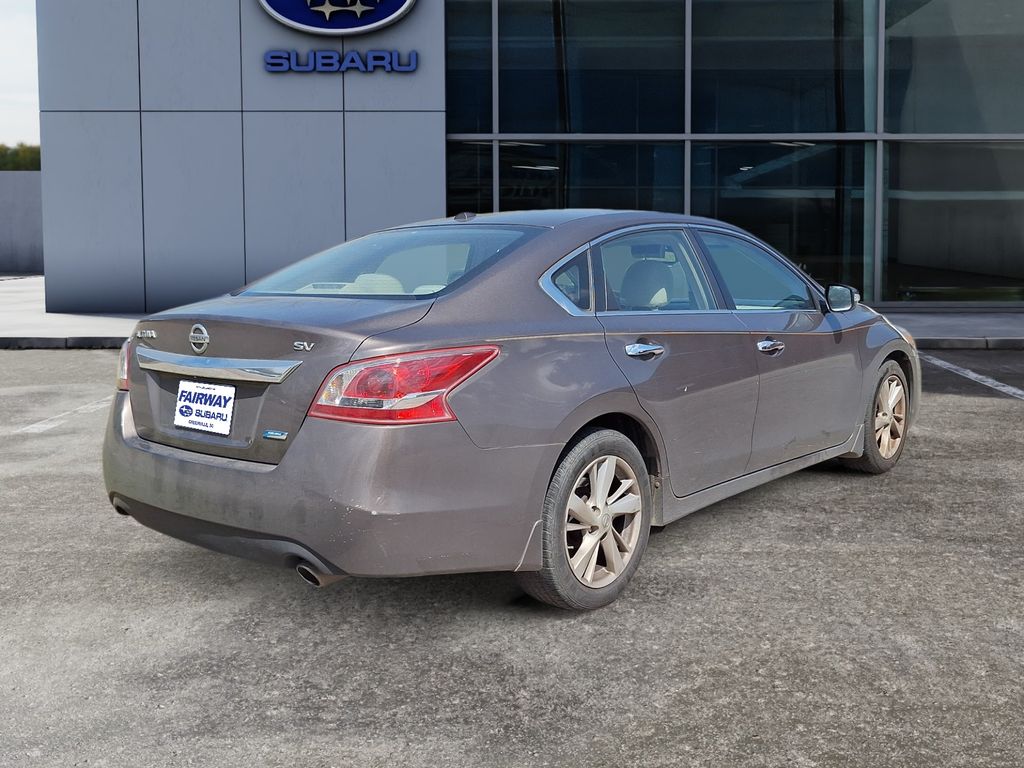 2013 Nissan Altima 2.5 SV photo 5