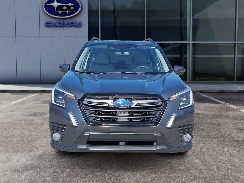 2023 Subaru Forester Limited photo 3