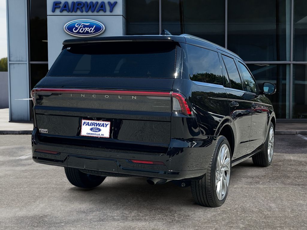 2025 Lincoln Navigator Black Label photo 5
