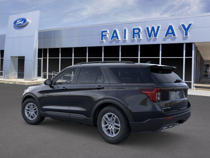 2026 Ford Explorer photo 2