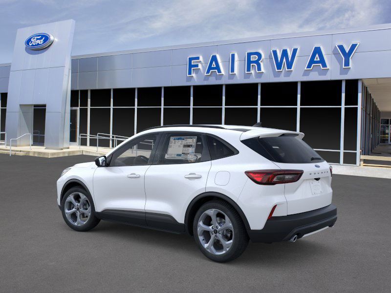 2025 Ford Escape ST-Line photo 2