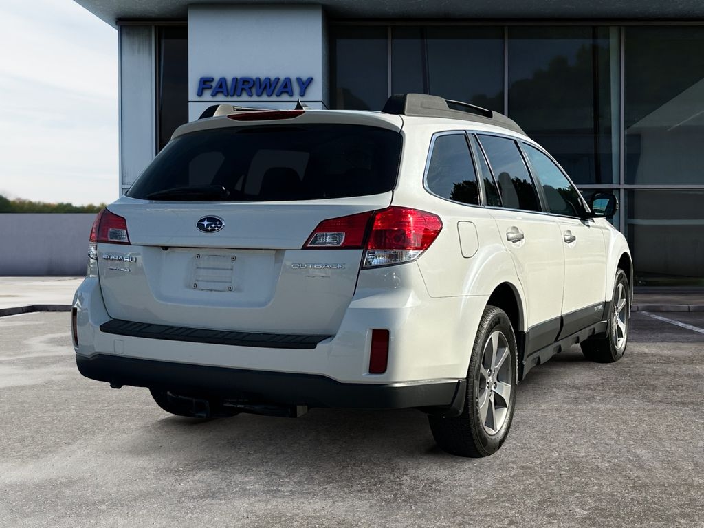 2014 Subaru Outback 2.5i Limited (CVT) photo 6
