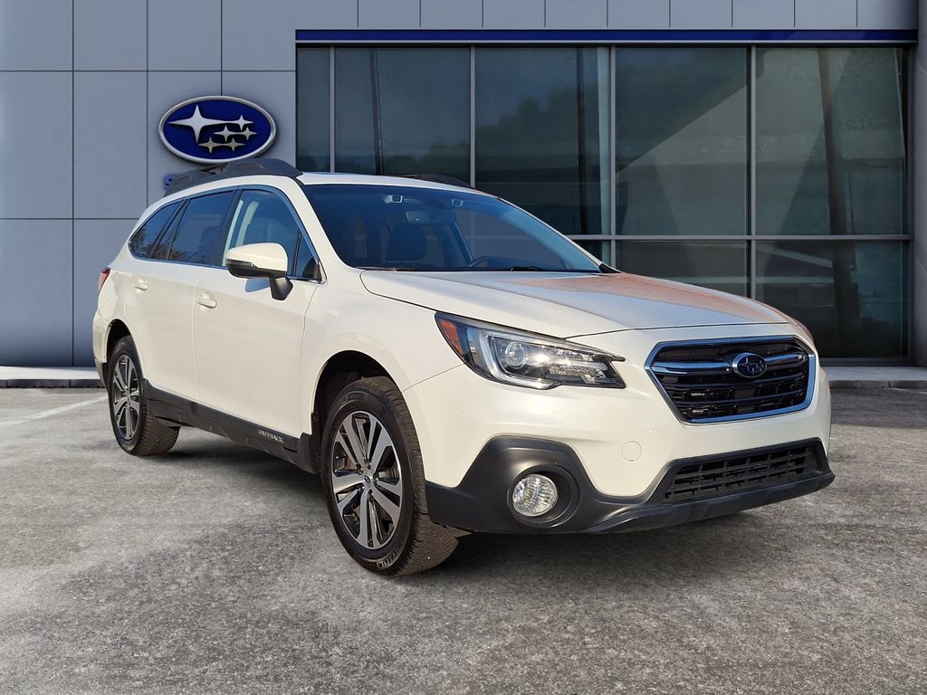 2019 Subaru Outback 2.5i Limited photo 3