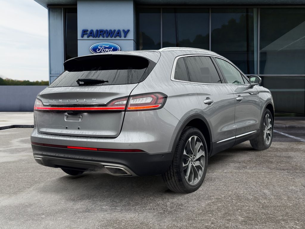 2023 Lincoln Nautilus Reserve photo 5