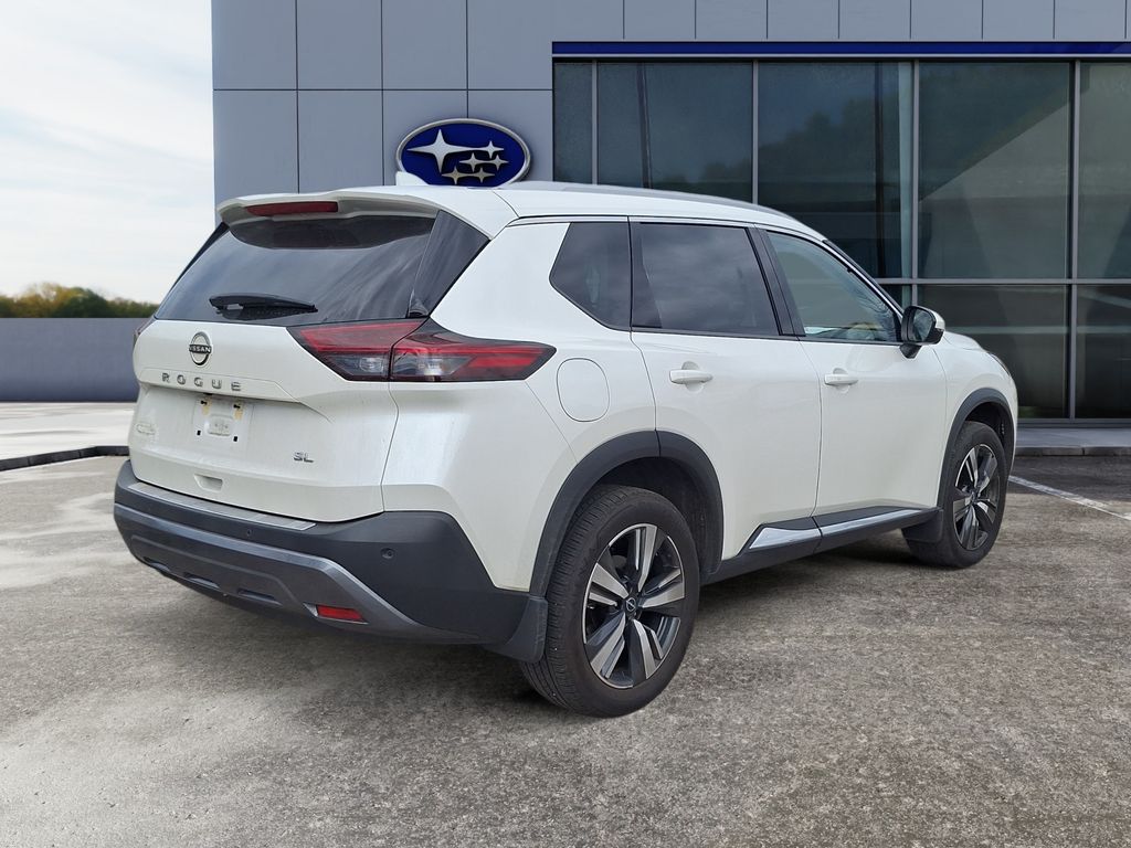 2023 Nissan Rogue SL photo 5