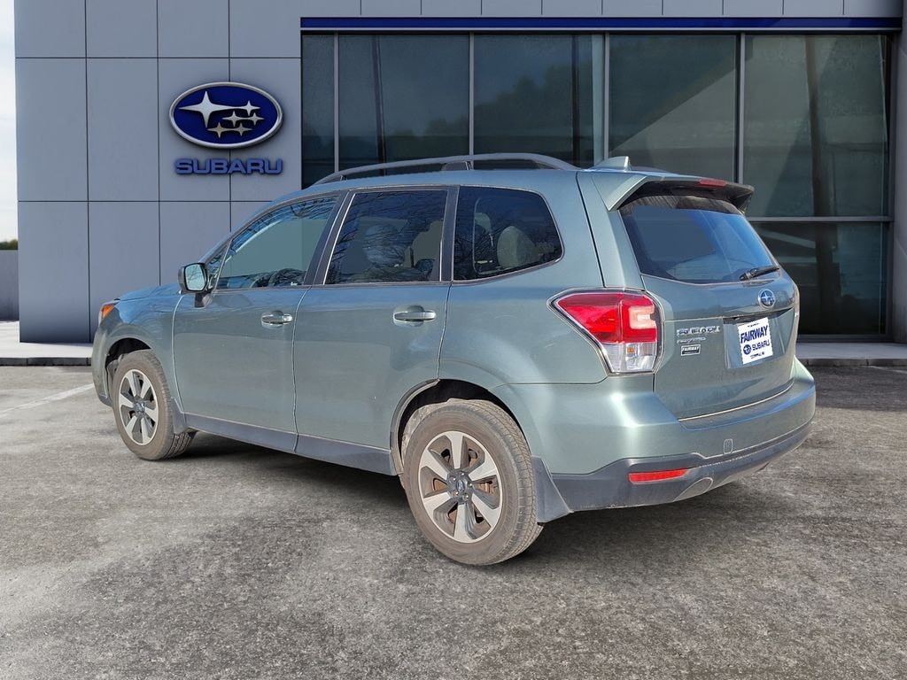 Used 2017 Subaru Forester 2.5i Premium w/All-Weather Pkg+Starlink SUV