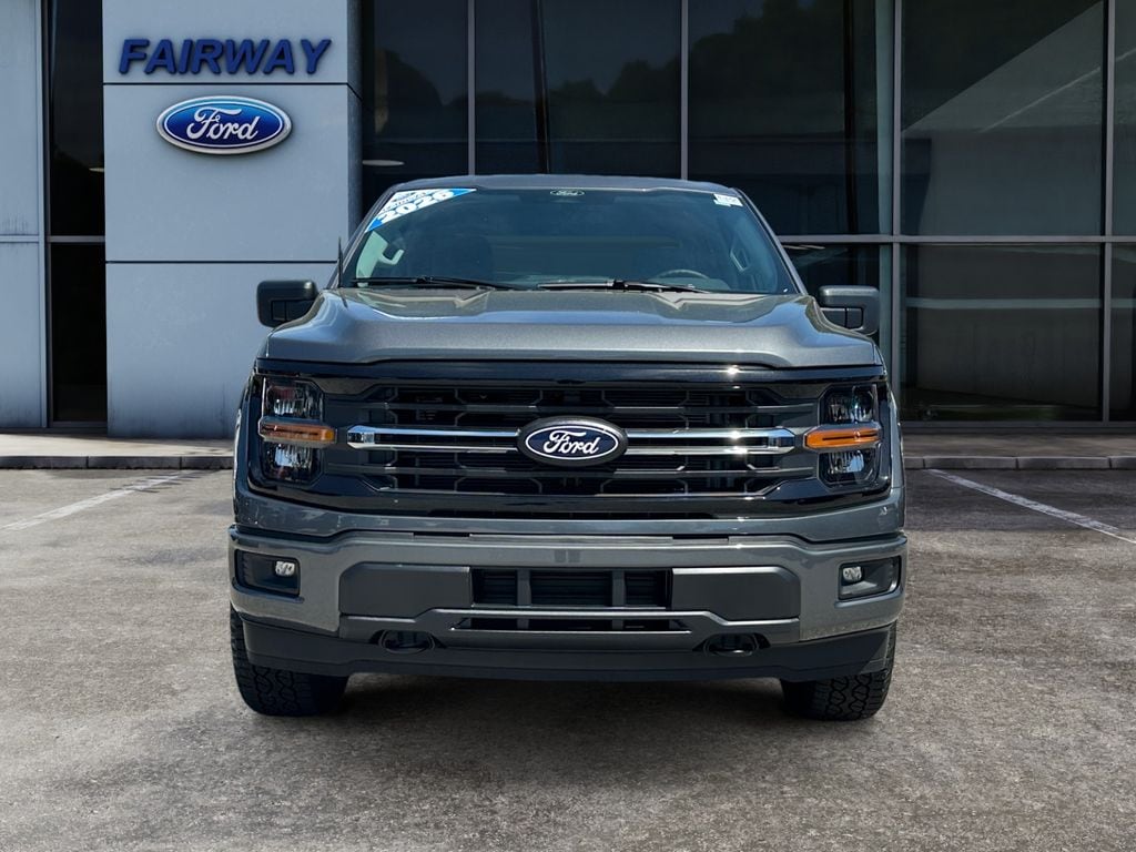 2026 Ford F-150 XLT photo 2