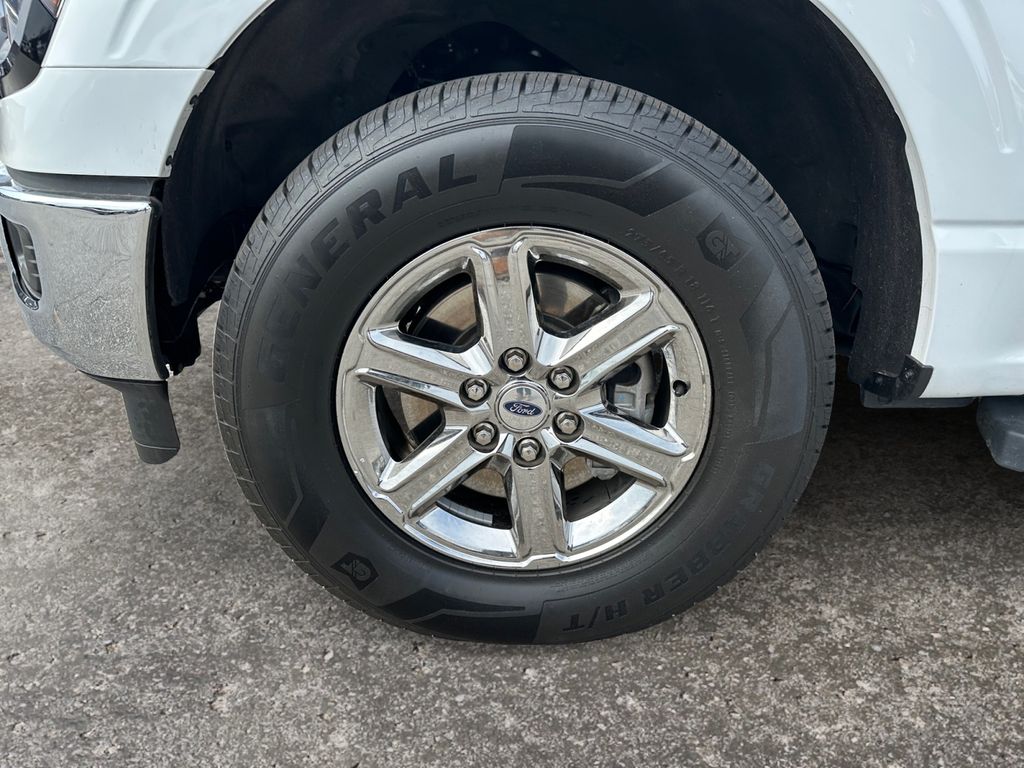 2024 Ford F-150 XLT photo 3