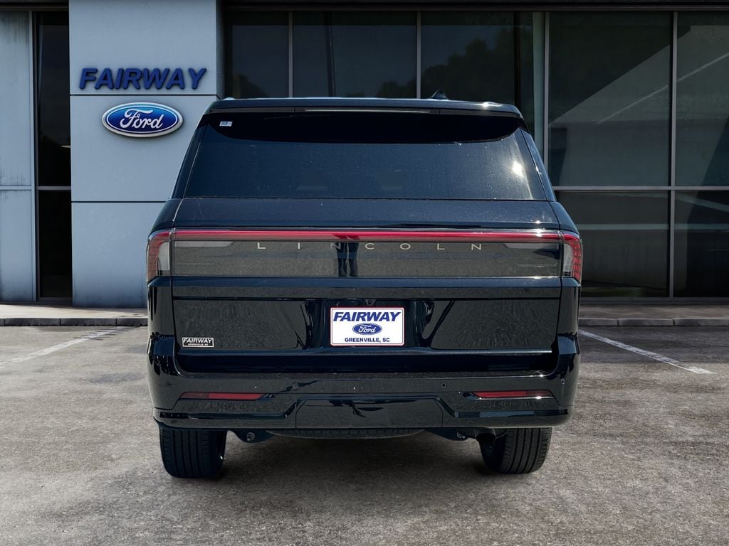 2025 Lincoln Navigator Black Label photo 4