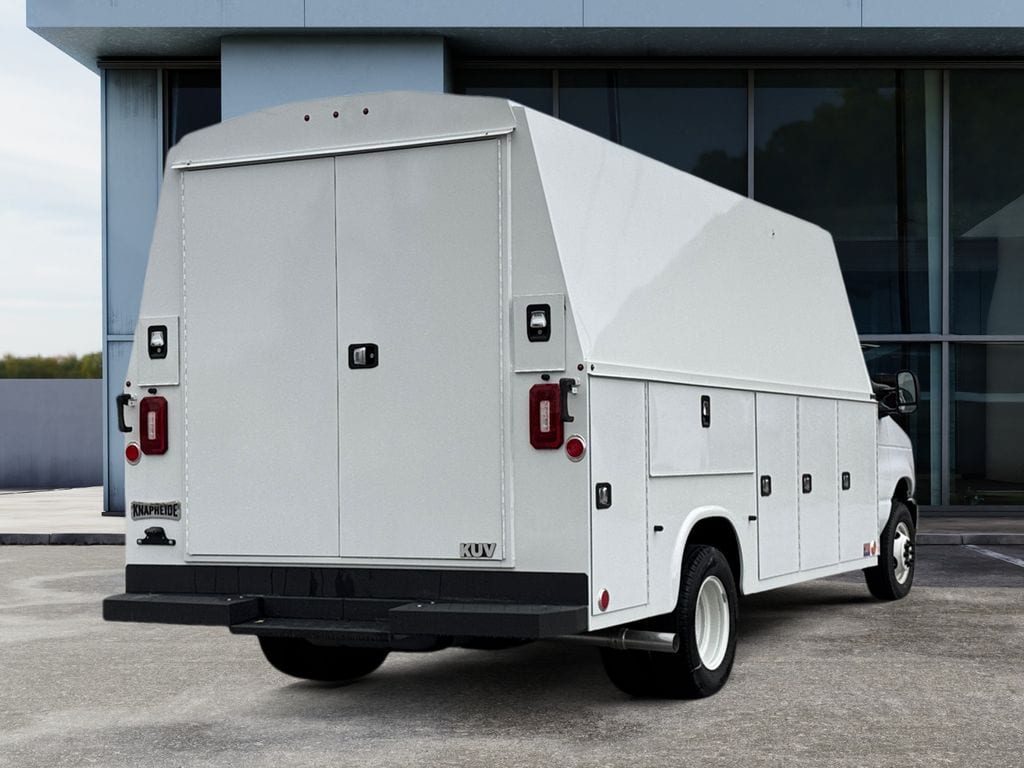 2024 Ford E-Series Cutaway Base - Photo 8