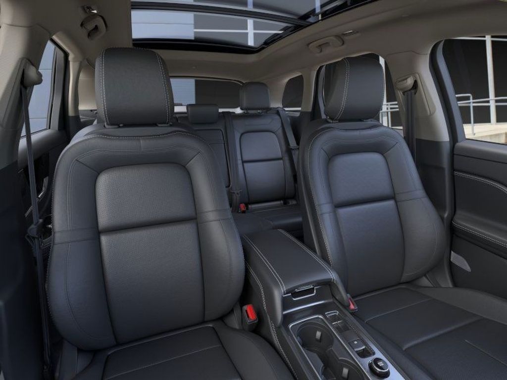 2025 Lincoln Corsair Premiere - Photo 11
