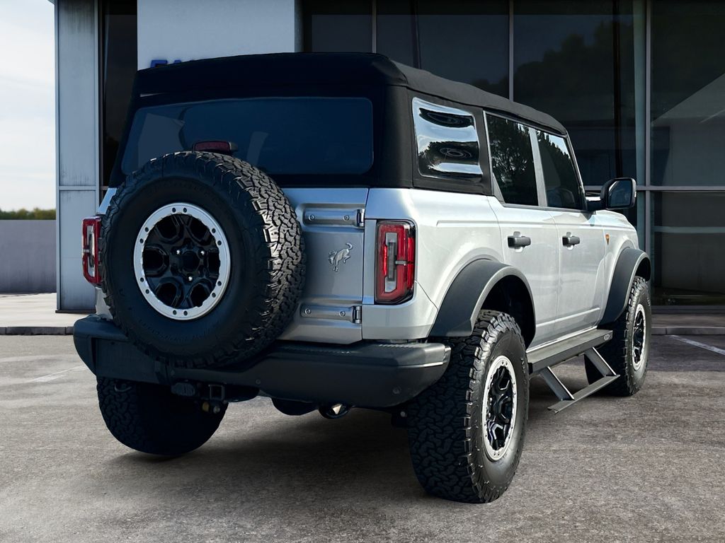 2021 Ford Bronco photo 6