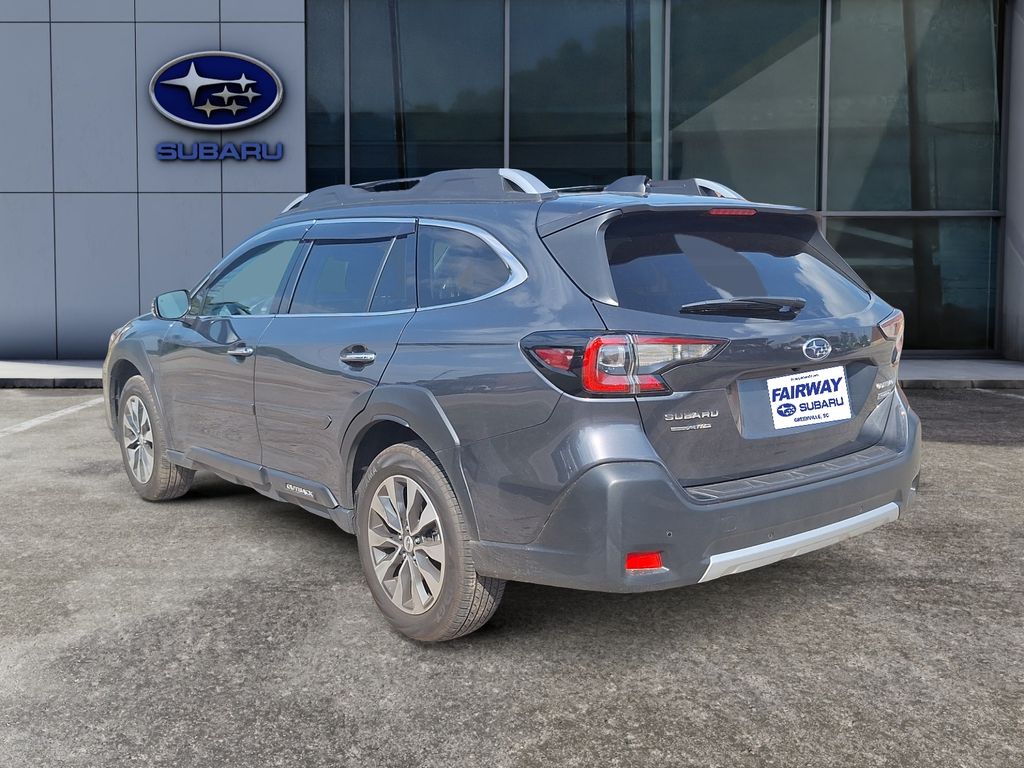 2024 Subaru Outback Touring photo 4