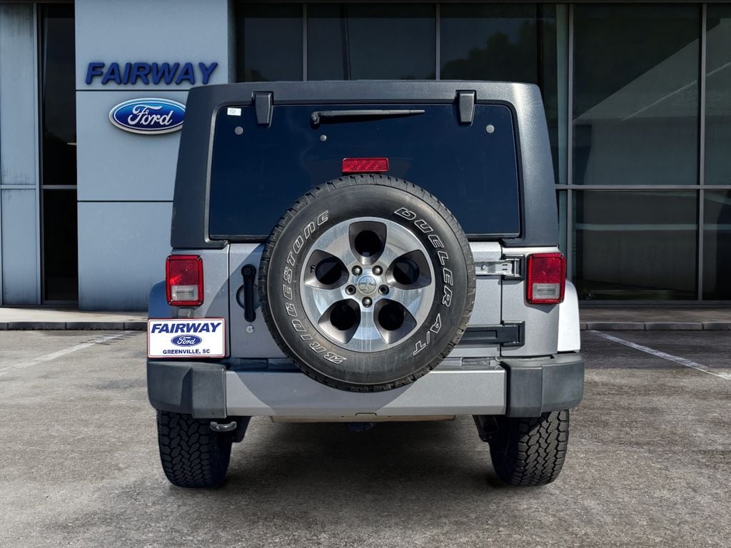 2018 Jeep Wrangler JK Unlimited Sahara 4x4 photo 4