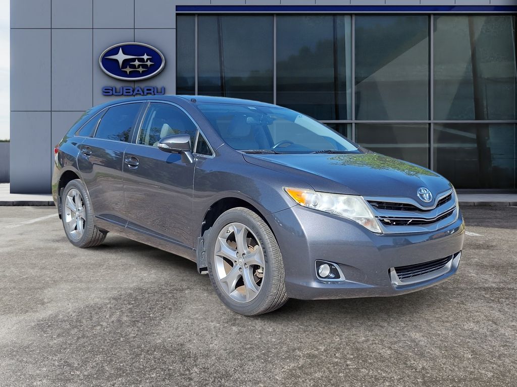 2013 Toyota Venza LE V6 photo 2