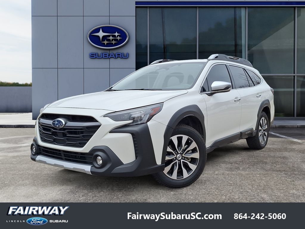 2023 Subaru Outback Touring's photo