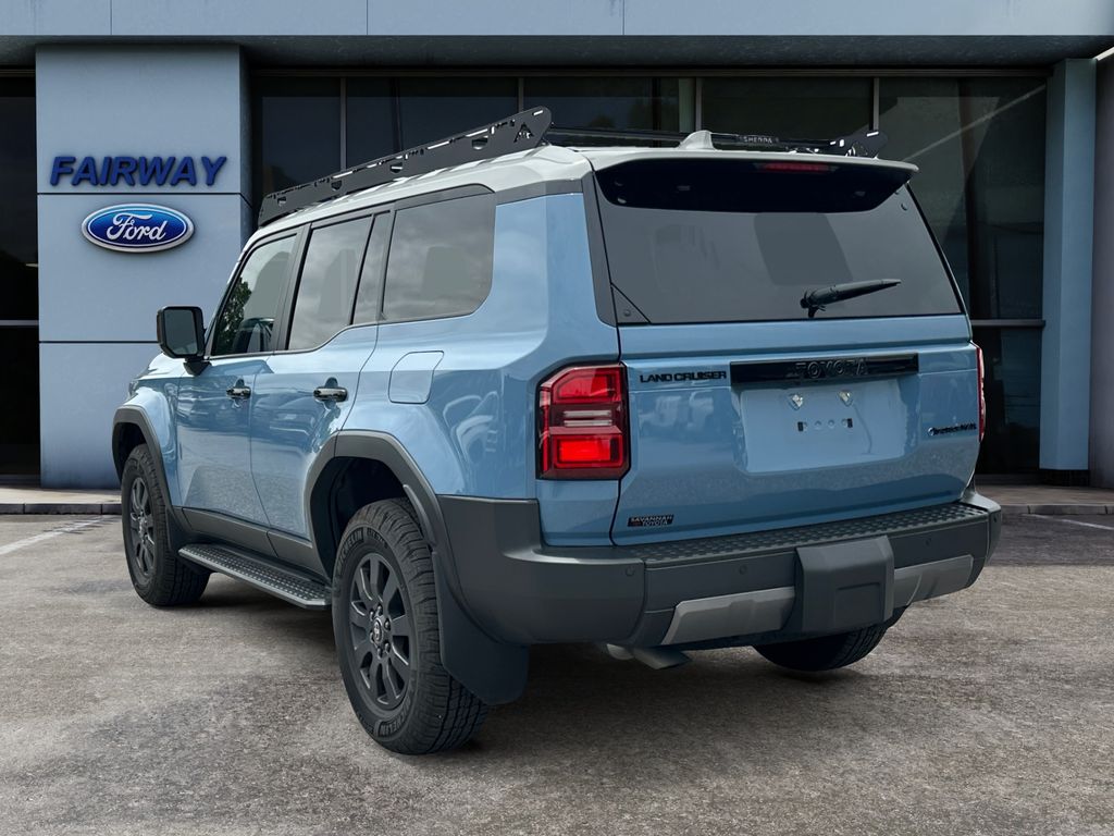 2025 Toyota Land Cruiser Base photo 4