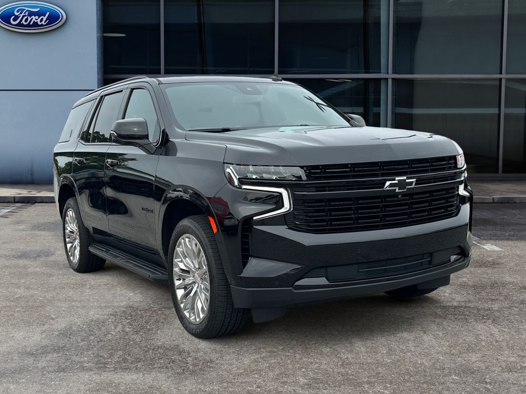 2023 Chevrolet Tahoe RST photo 2