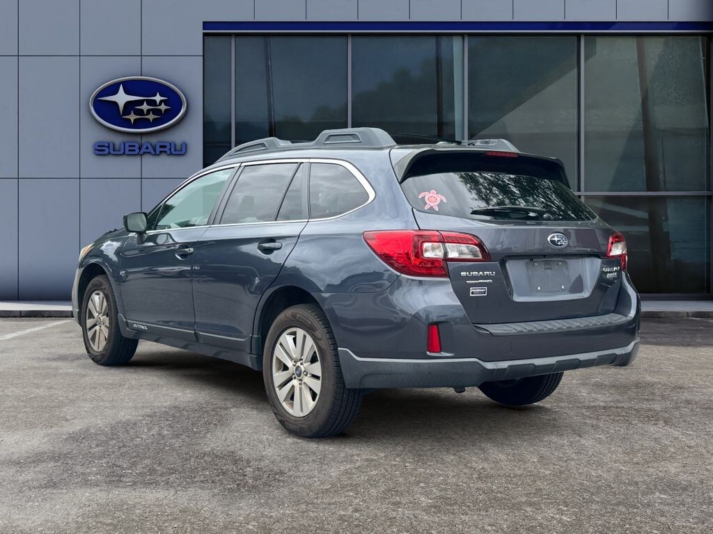 Used 2015 Subaru Outback 2.5i Premium w/ Moonroof/Power Rear Gate/Nav SUV