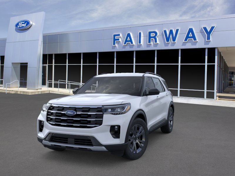 2026 Ford Explorer photo 2