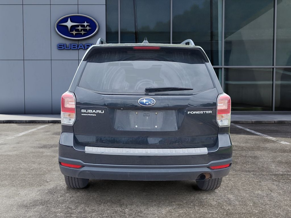 2018 Subaru Forester 2.5i Premium with All Weather Package + Starlink photo 5
