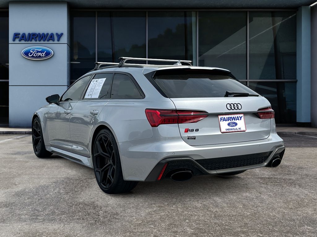 2025 Audi RS 6 Avant 4.0T performance photo 4