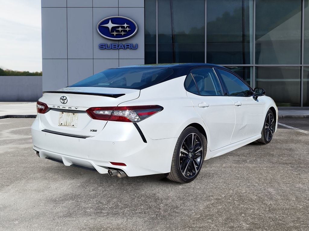 2018 Toyota Camry XSE photo 6