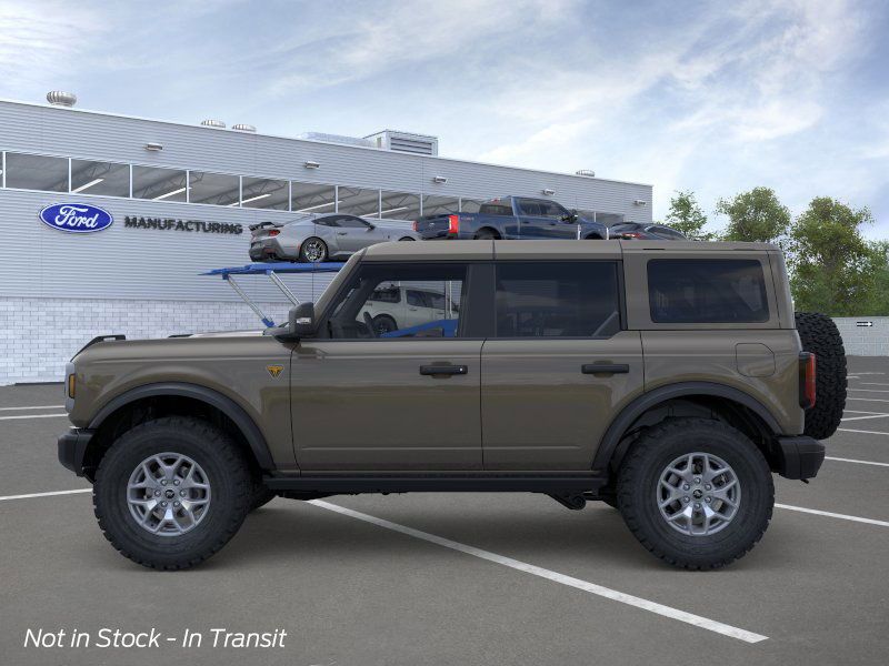 2025 Ford Bronco Badlands photo 3