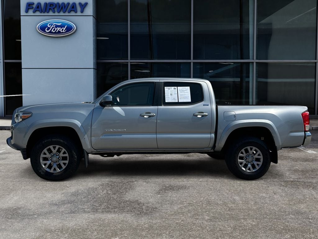 2016 Toyota Tacoma SR5 V6 photo 6