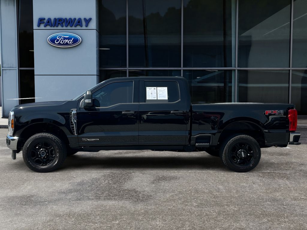 2025 Ford F-250 XLT photo 6