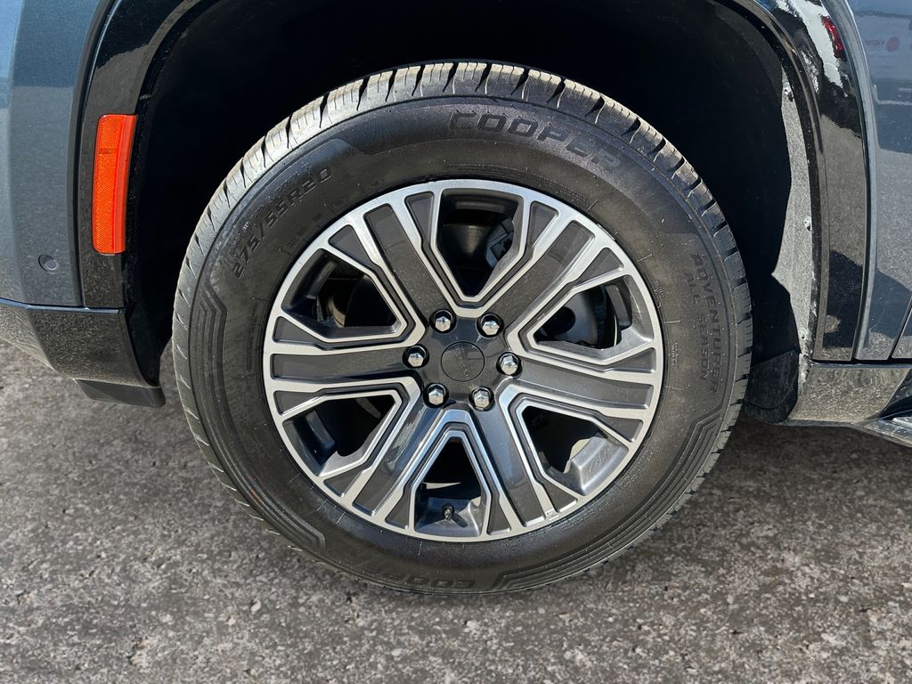 2024 Jeep Wagoneer Series II photo 3