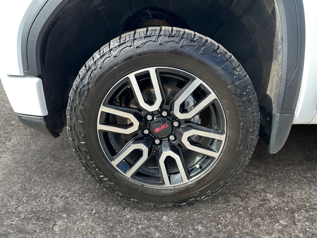 2023 GMC Sierra 1500 AT4 photo 3
