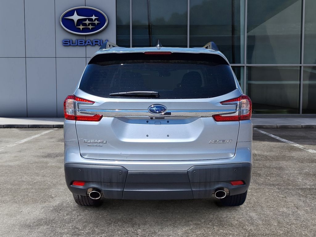 2025 Subaru Ascent Premium 7-Passenger photo 4