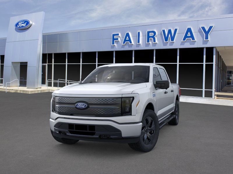 2024 Ford F-150 Lightning XLT photo 2