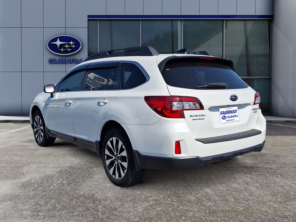2016 Subaru Outback 2.5i Limited photo 4