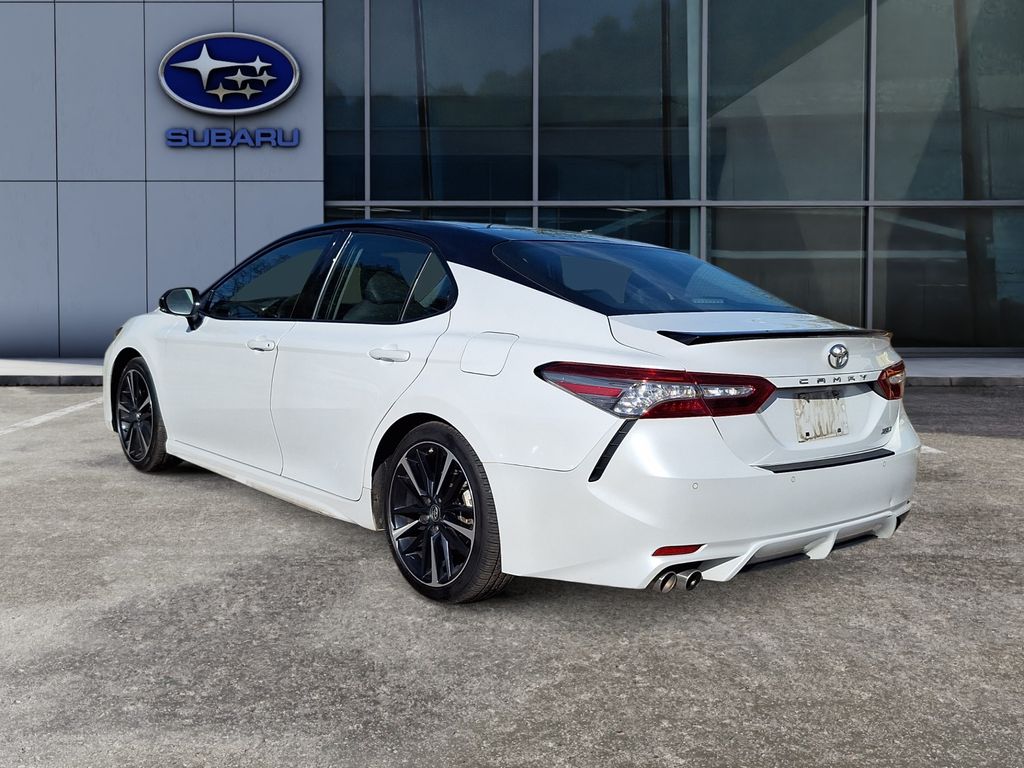 2018 Toyota Camry XSE photo 4