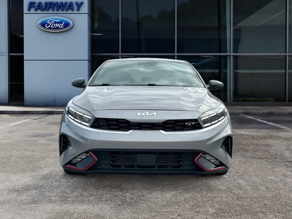 2023 Kia Forte GT photo 3