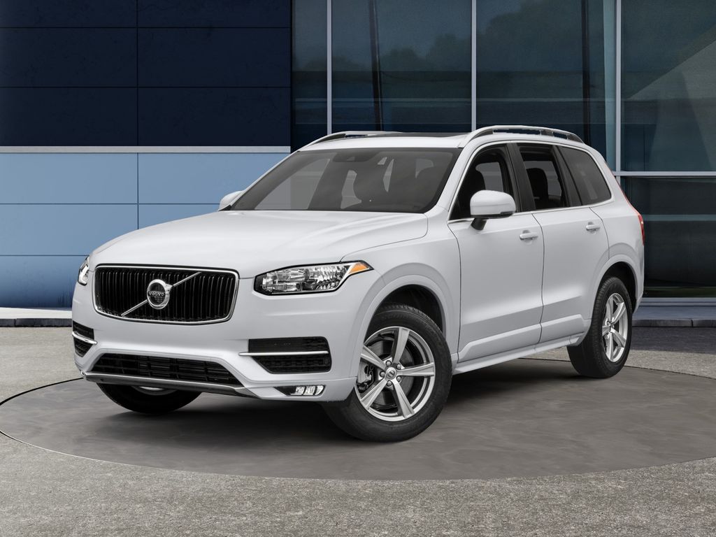 2018 Volvo XC90 T6 AWD Momentum (7 Passenger)