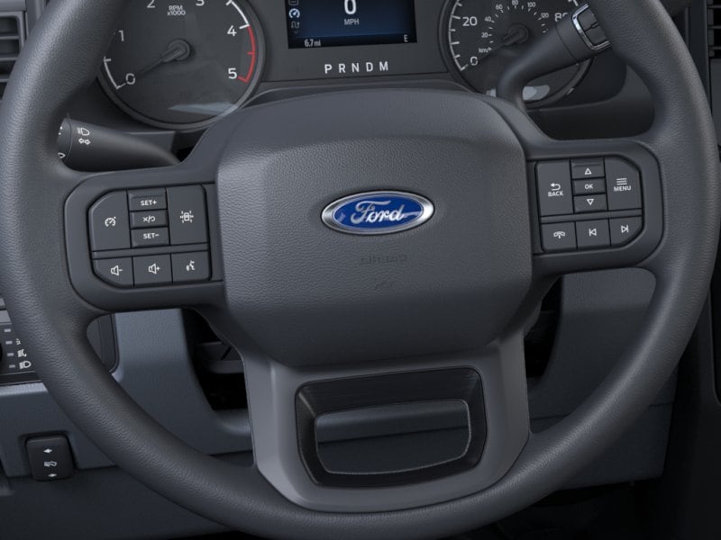 2025 Ford F-350 Super Duty Chassis Cab XLT - Photo 13