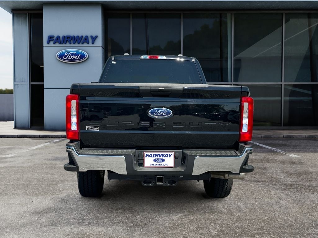 2025 Ford F-250 XLT photo 4