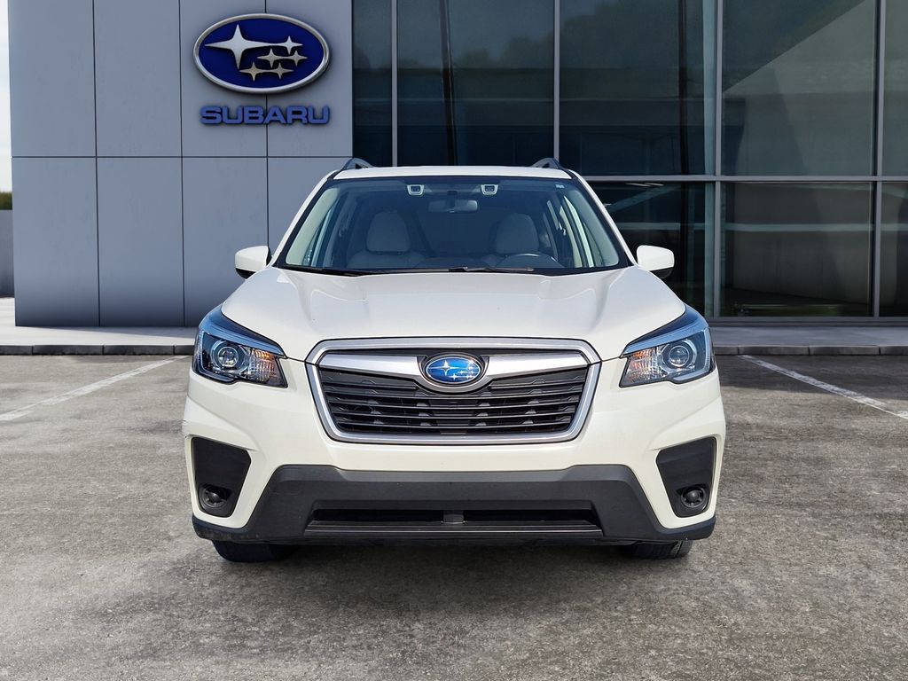 2020 Subaru Forester Premium photo 2