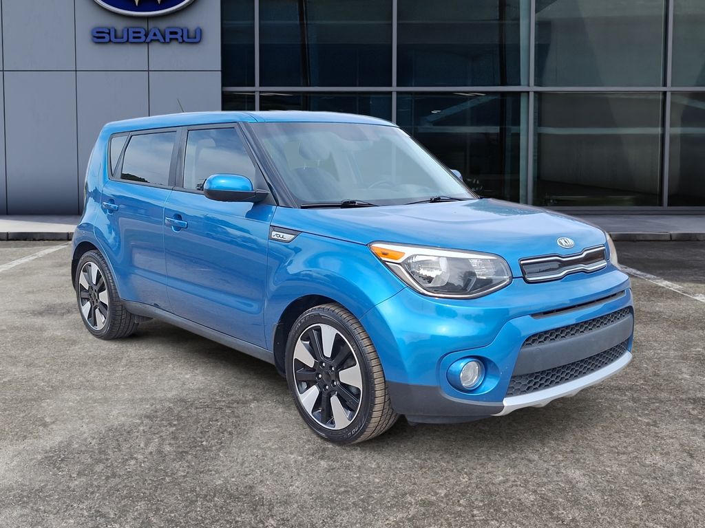 2017 Kia Soul + photo 2