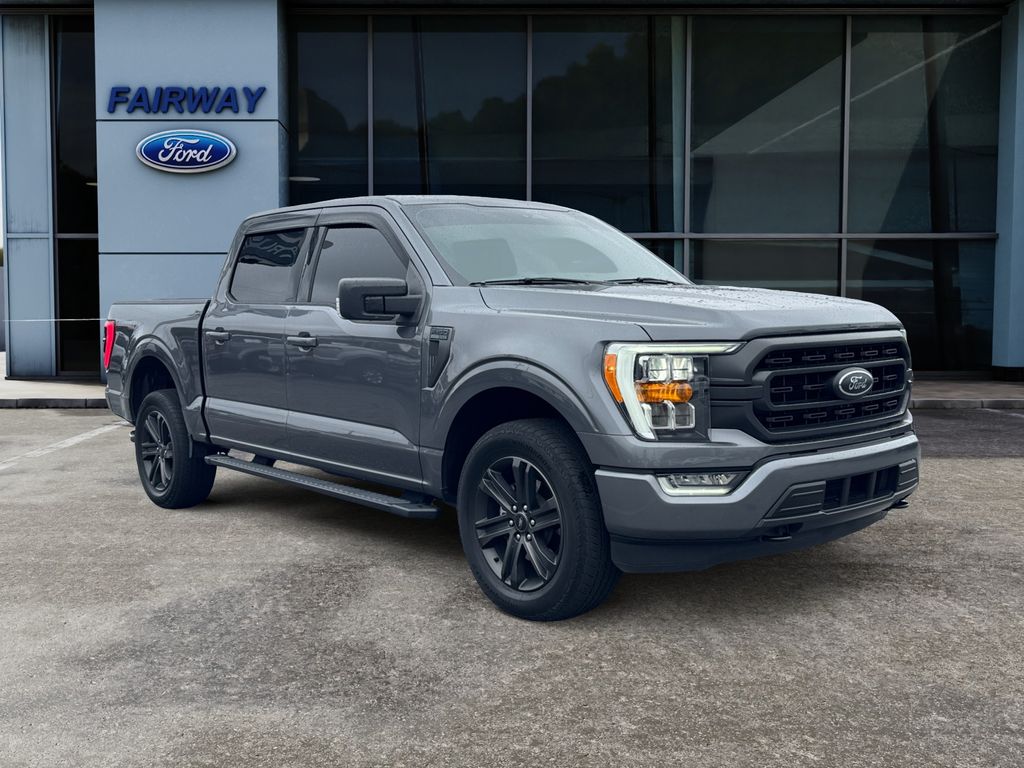 2022 Ford F-150 XLT photo 3